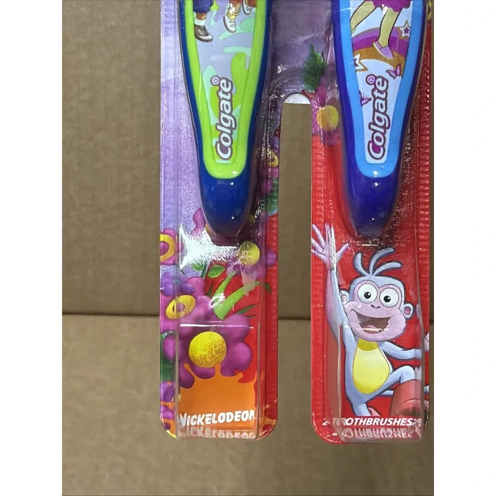 2009 Dora The Explorer Colgate Extra Soft Value Pack Toothbrushes